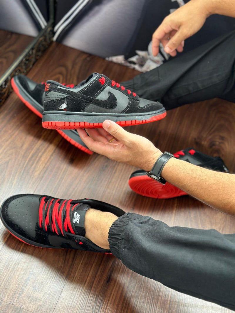 Tênis Nike DUNK Low "Black Pigeon