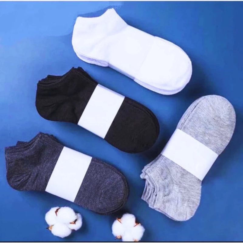 Kit Pares de Meias Soquete Unissex Cano Curto nas cores preto, cinza e branco, com algodão e elastano.